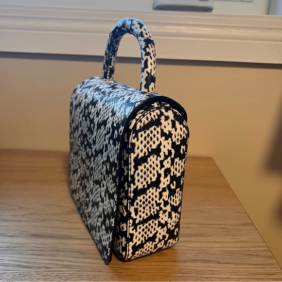 Snake Print Leather Handbag - Picture 2 of 12